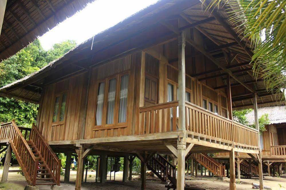 Wakatobi Patuno Diving And Beach Resort By Sahid Wanci Exterior foto