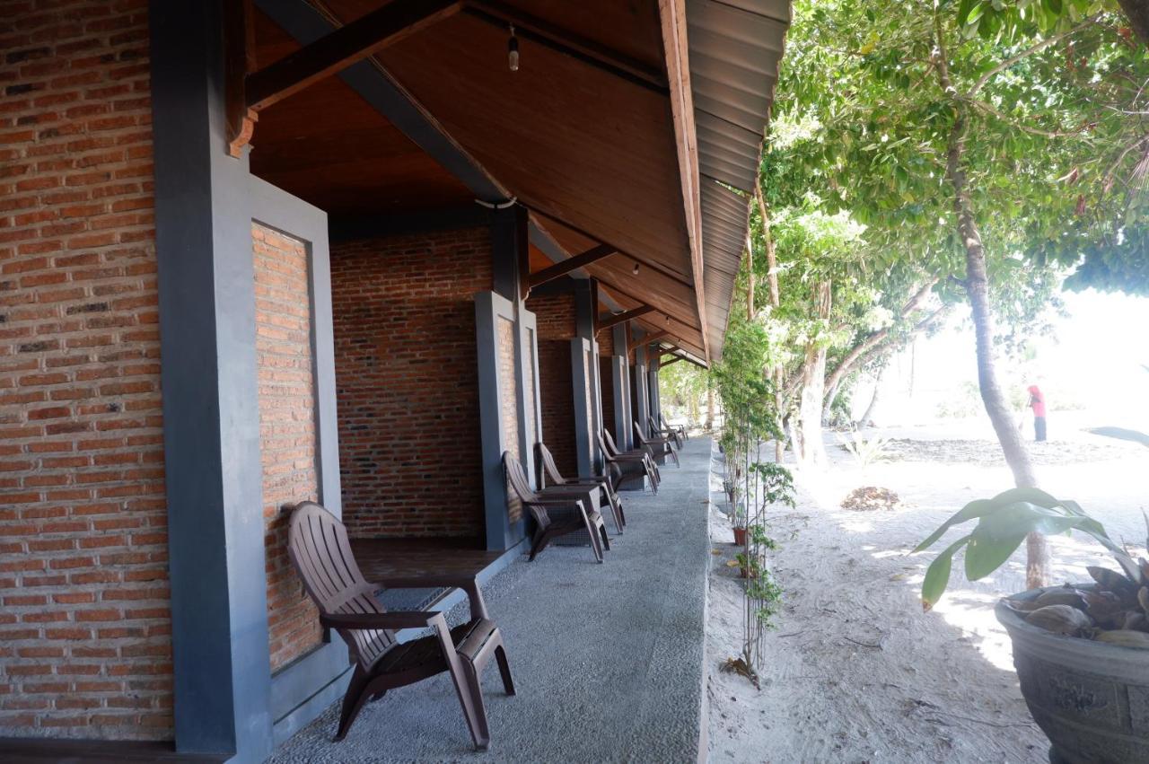 Wakatobi Patuno Diving And Beach Resort By Sahid Wanci Exterior foto