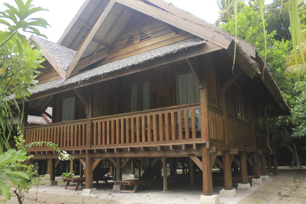 Wakatobi Patuno Diving And Beach Resort By Sahid Wanci Exterior foto