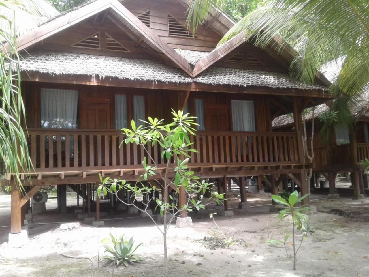 Wakatobi Patuno Diving And Beach Resort By Sahid Wanci Exterior foto